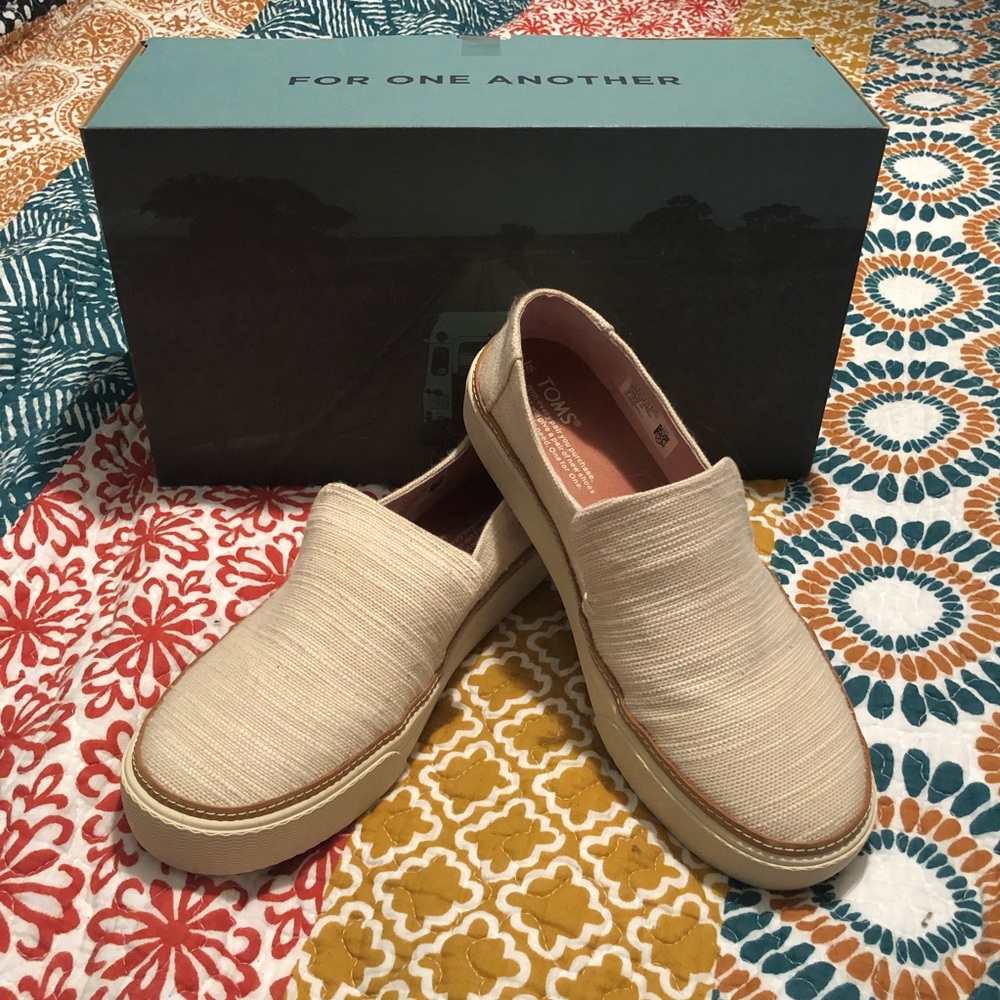 Toms Natural Slubby Cotton Loafer